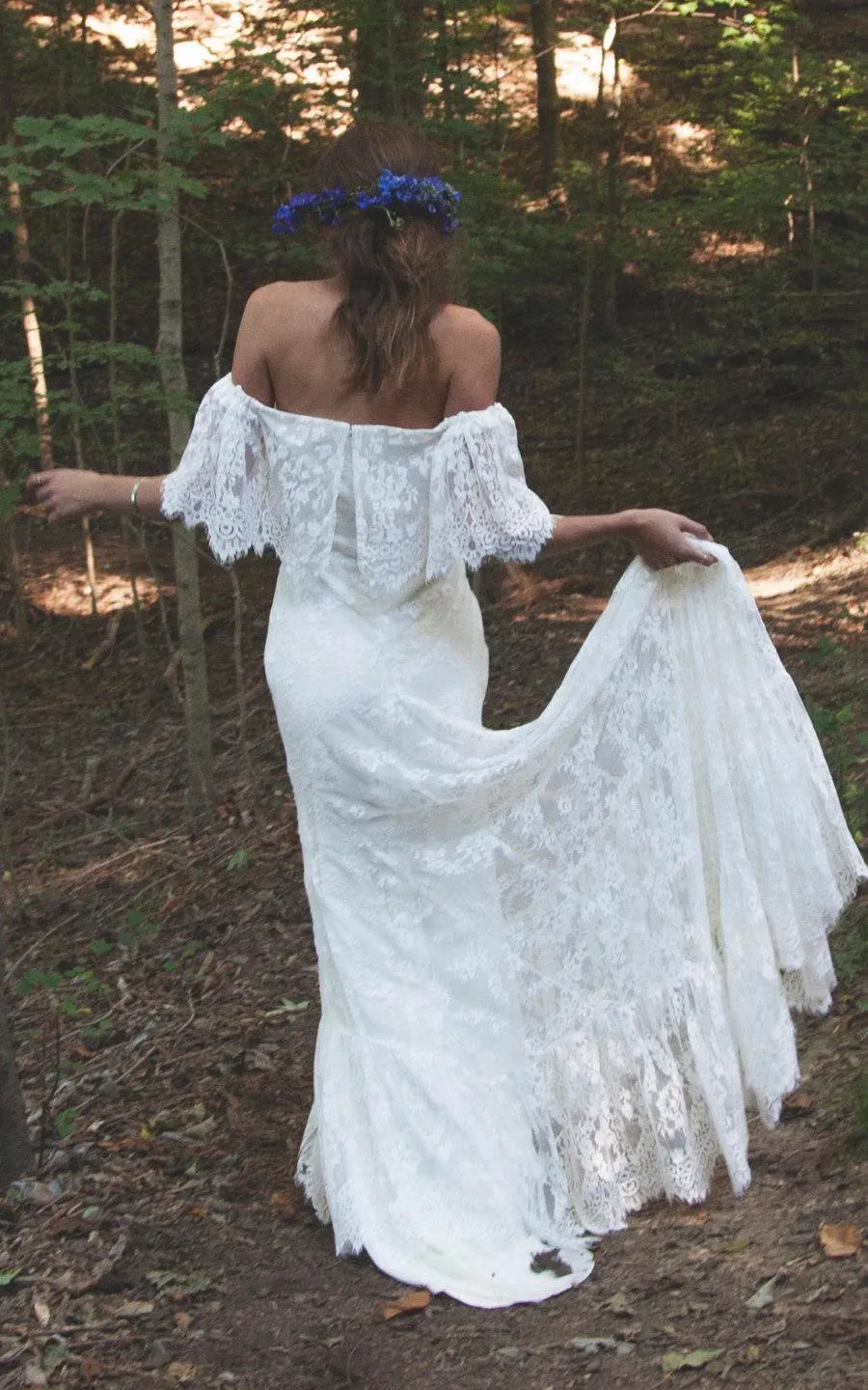 Boho Off-Shoulder Sheath Scalloped Lace Wedding Dress With Long Train-ET_711235