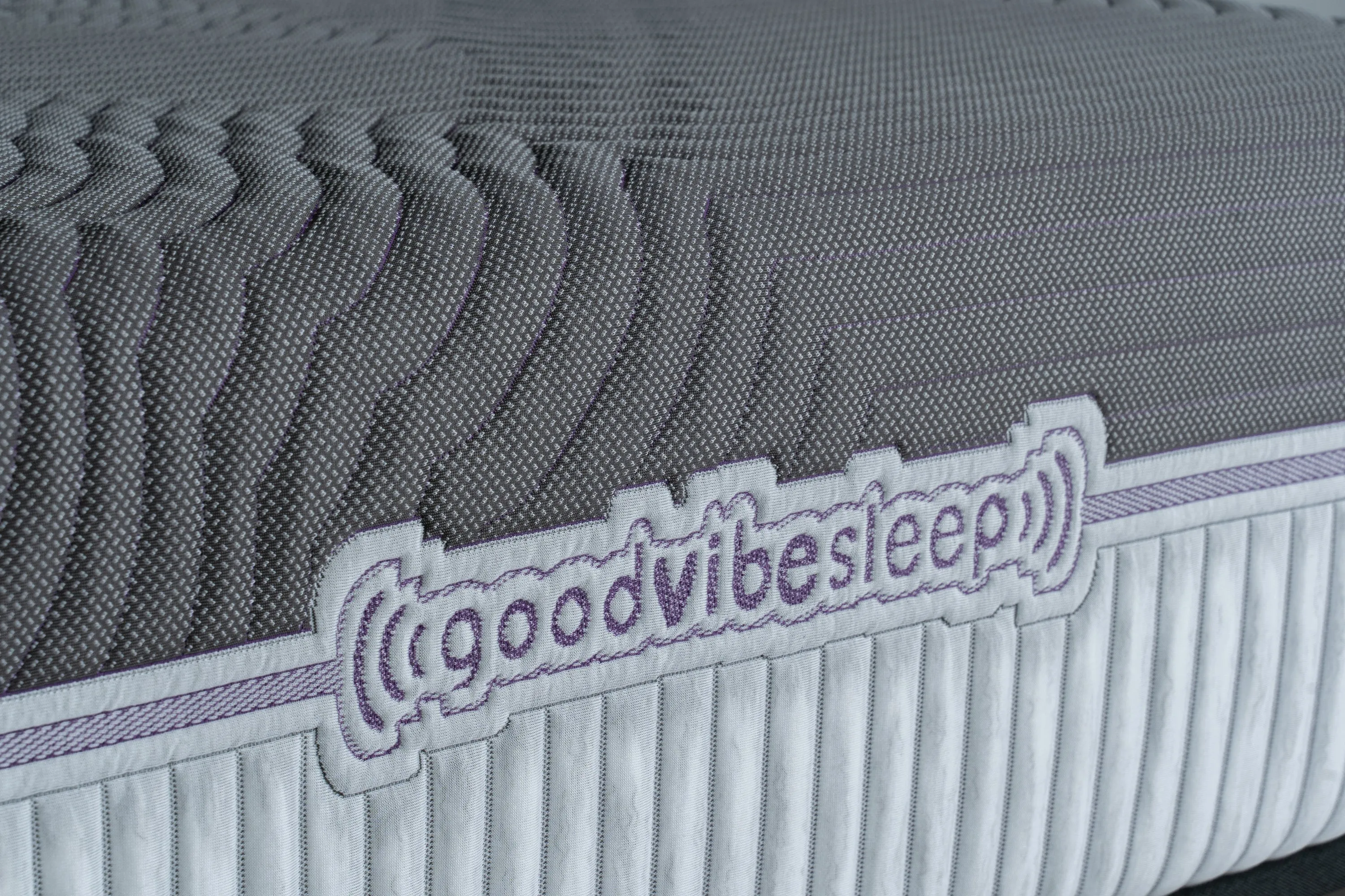 GoodVibeSleep Ease Mattress and Adjustable Base - Queen