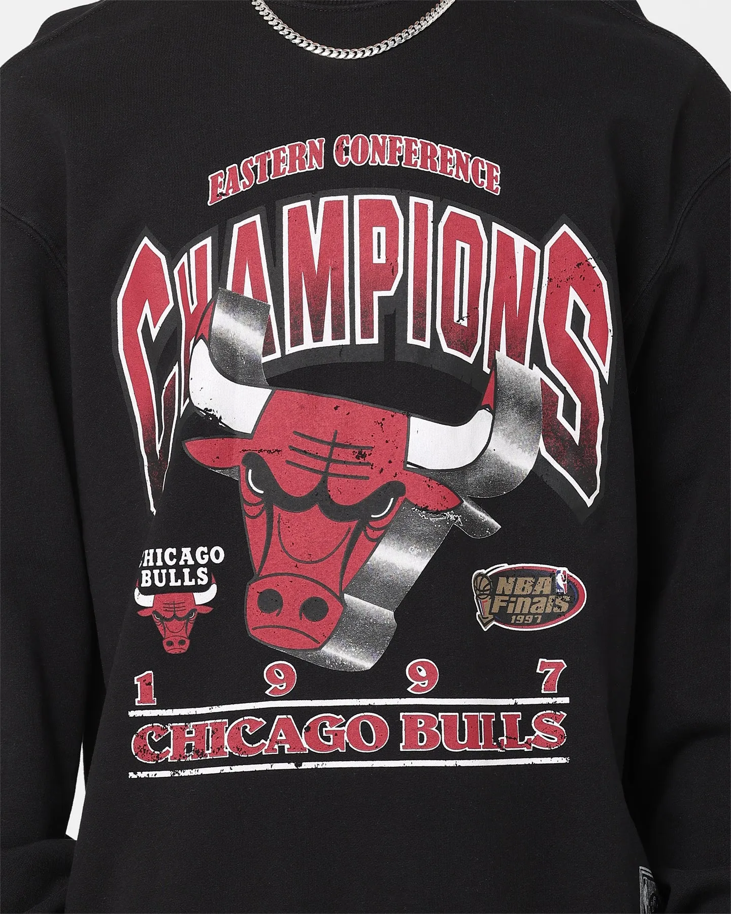 Mitchell & Ness Chicago Bulls Bevelled Crewneck Faded Black