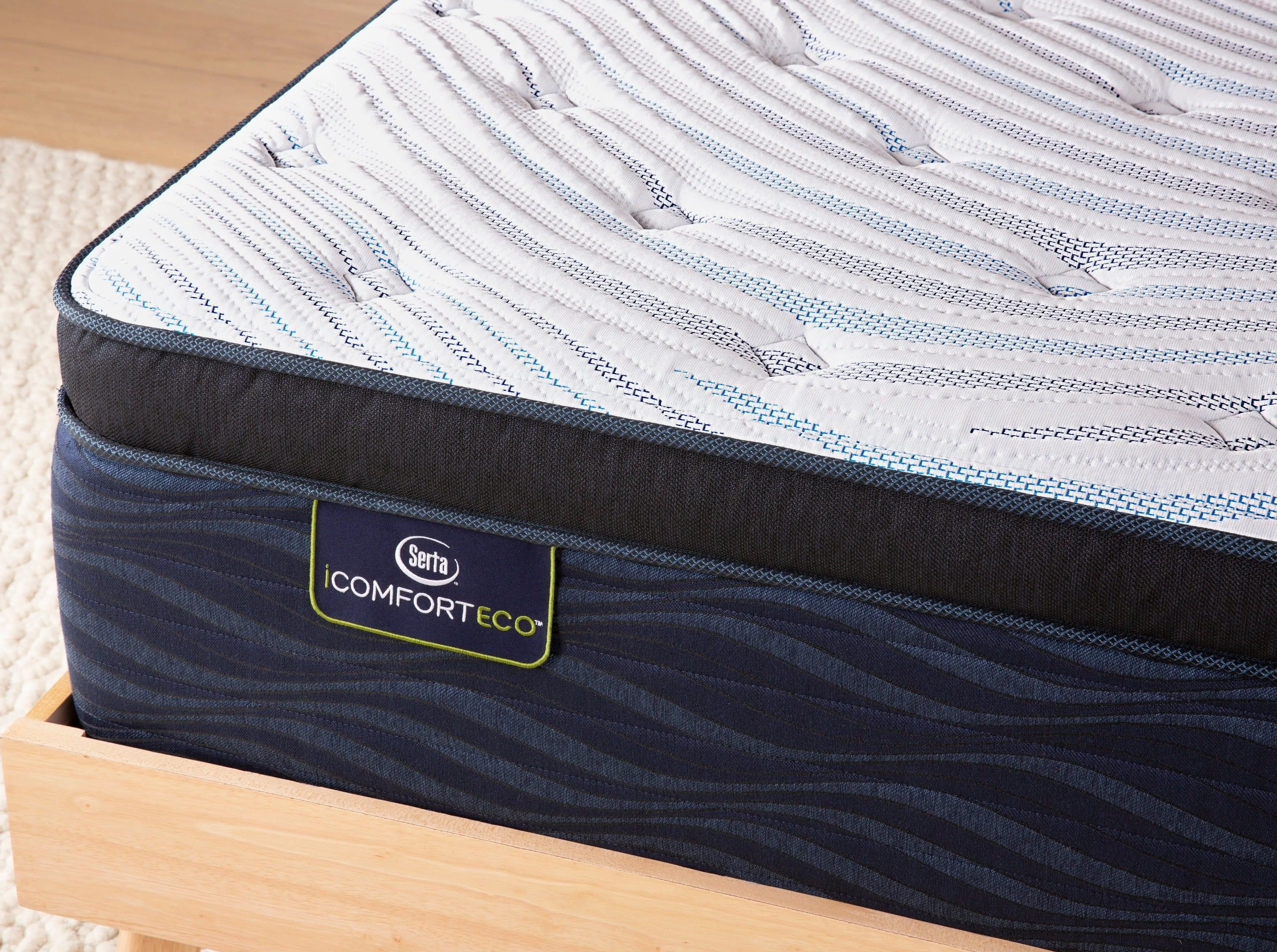 Serta® iComfort ECO Q40HD 16" Ultra Plush Super Pillow Top Quilted Hybrid Mattress