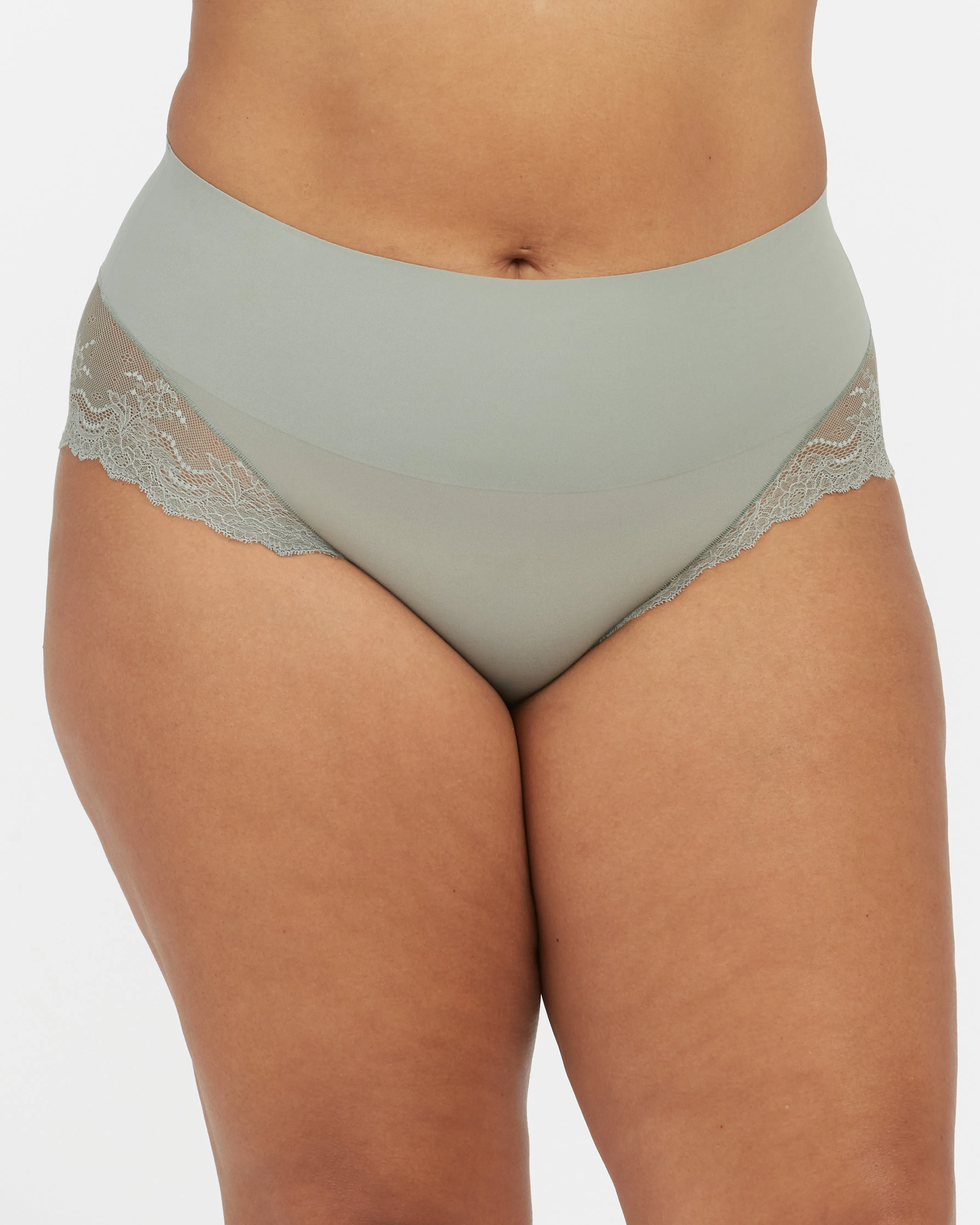 SPANXsmooth™ Undie-tectable Lace Hi-Hipster