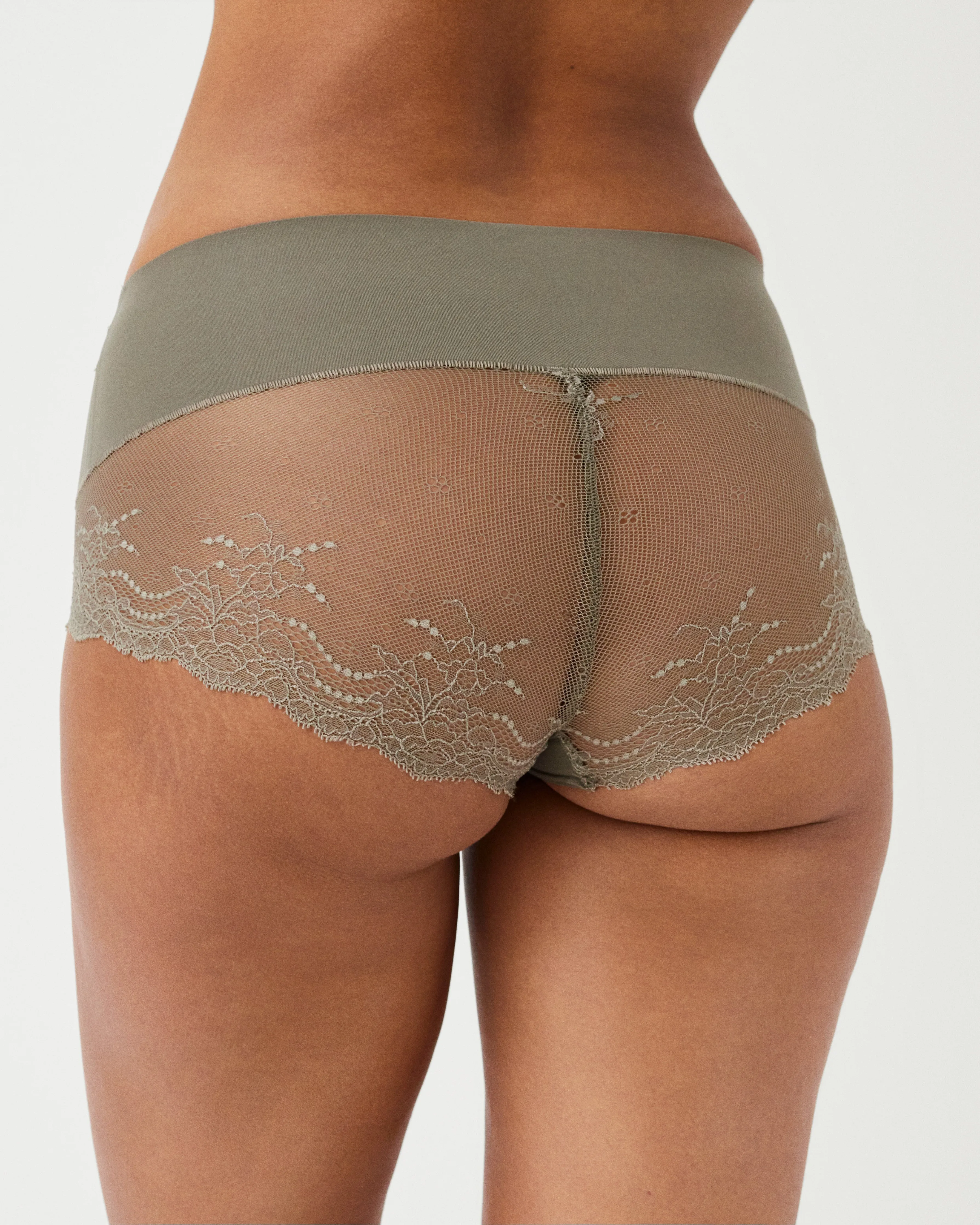 SPANXsmooth™ Undie-tectable Lace Hi-Hipster