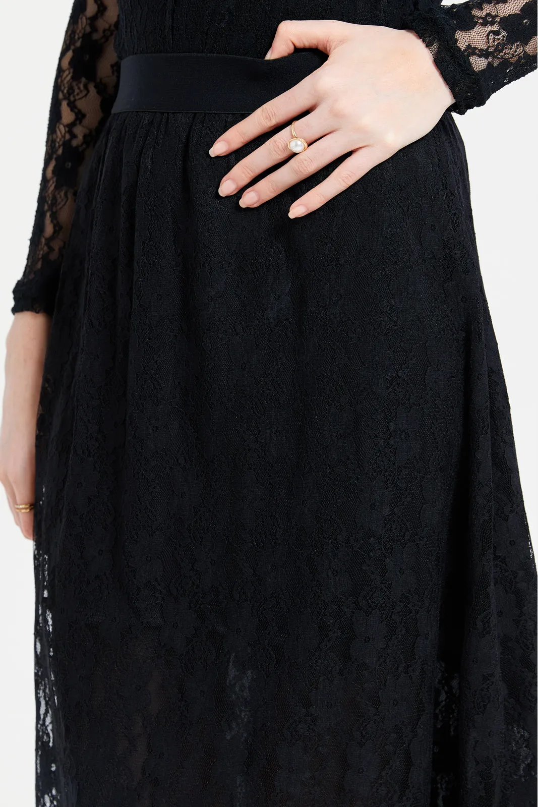 Women Black Gathered Lace Skirt